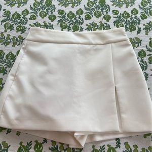 Zara white skort with slit